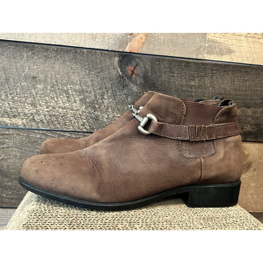 Ariat Snaffle‎  Western Bootie - Women's. Naturally Distressed Brown 11